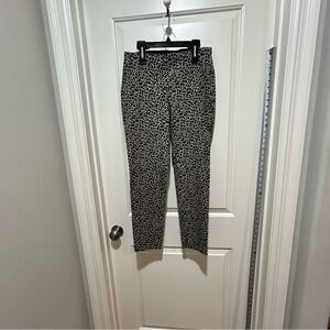 A New Day women’s size 8 Leopard Print straight skinny leg pants. Like New.